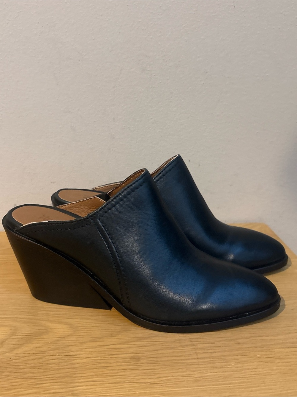 FRYE Serena Mule Wedge Black Leather Women’s Sz 8